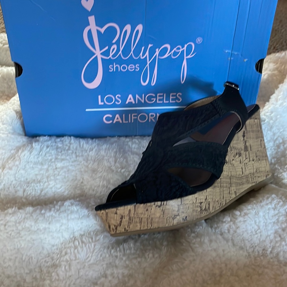 New in the box women’s shoes